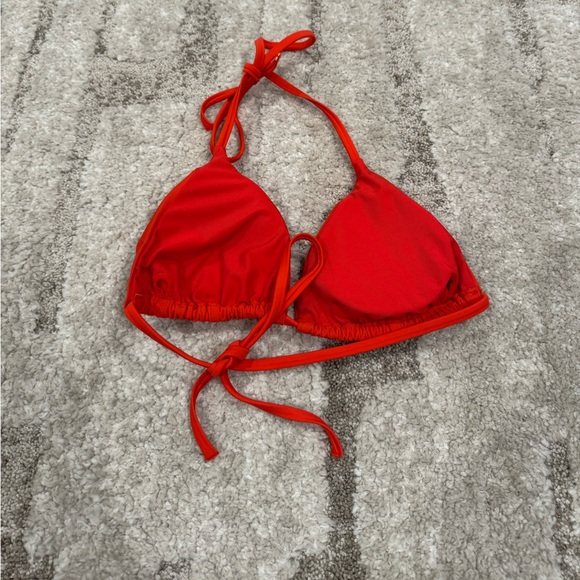Red bikini top - Picture 2 of 2
